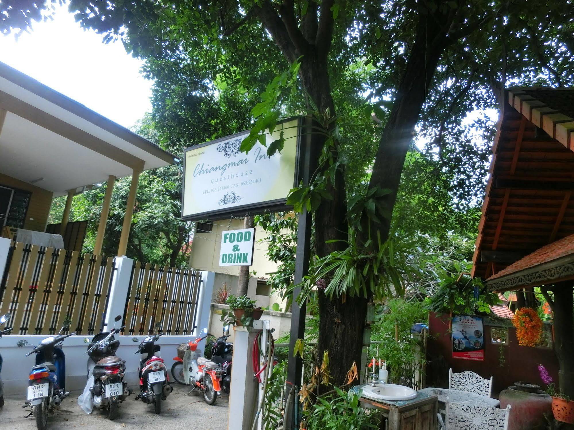 Chiangmai Inn Guesthouse Chiang Mai Exterior photo